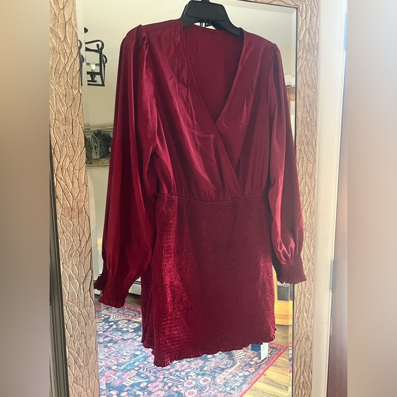 BNWT maroon satin ruched gathered long puff sleeve formal cocktail party dress - Picture 6 of 6